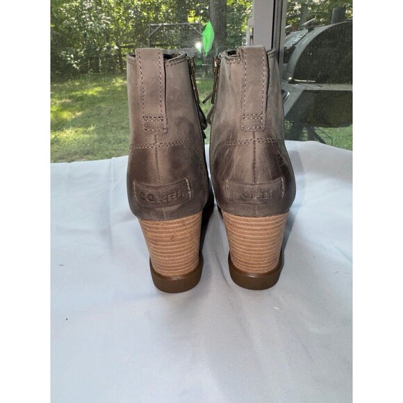 Sorel Joan uptown waterproof wedge lace bootie size 7.5 - Picture 4 of 10